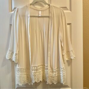 Cream Crochet Lace TOPPER  by Xhilaration - size small